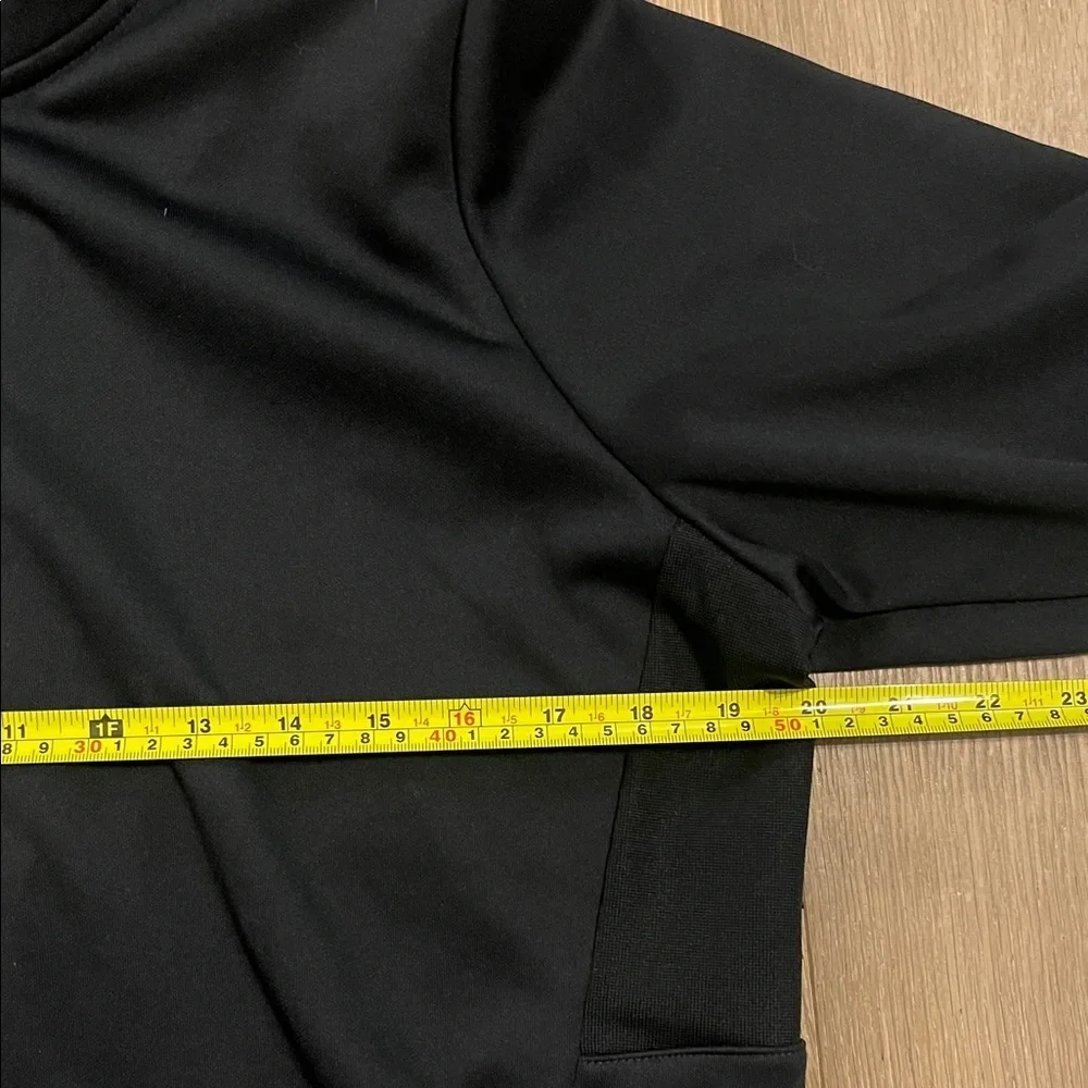 Nike golf tour performance size xl Black Lightweight quarter zip long sleeve